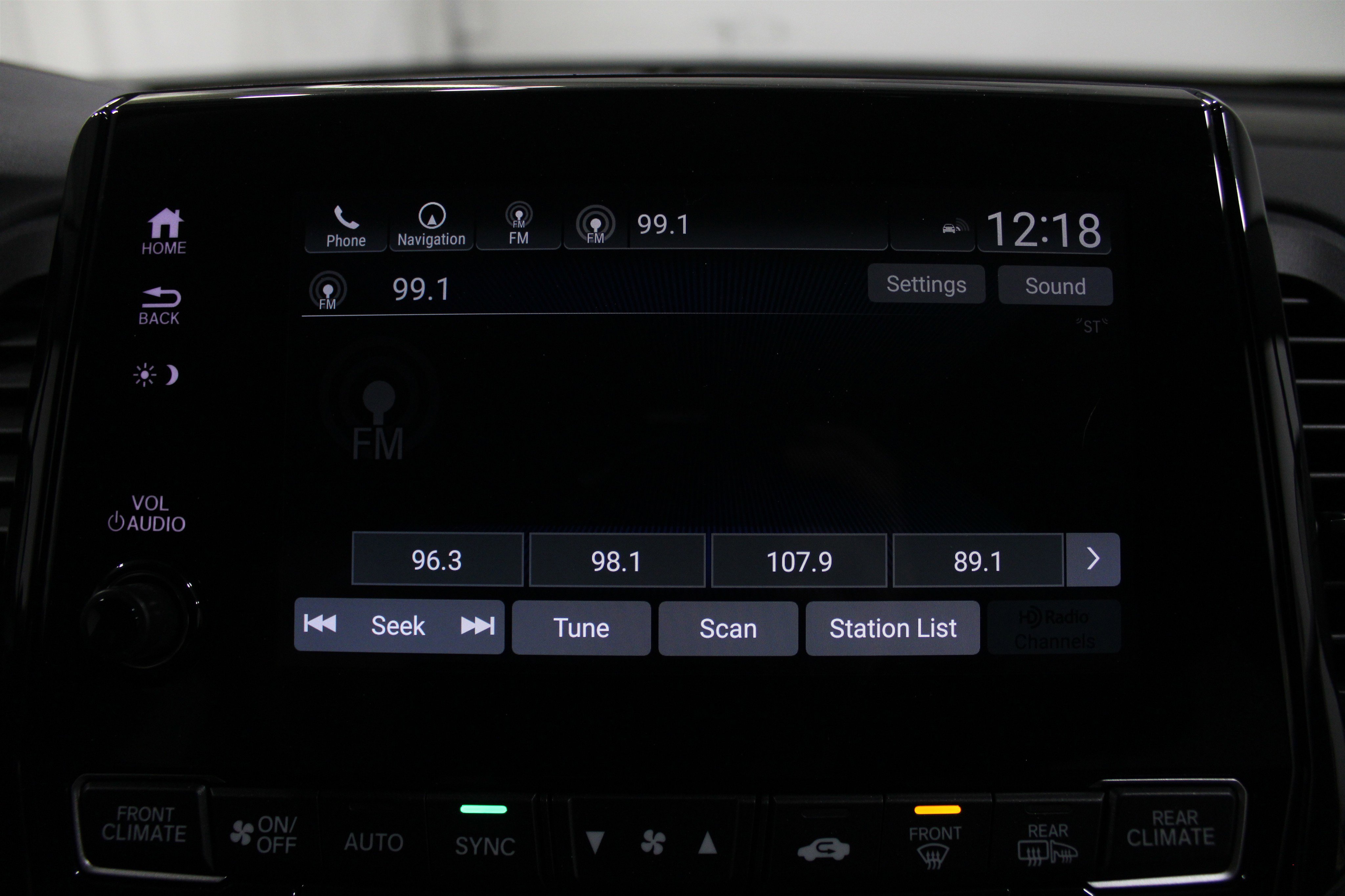 Used 2024 Honda Odyssey Elite image 14