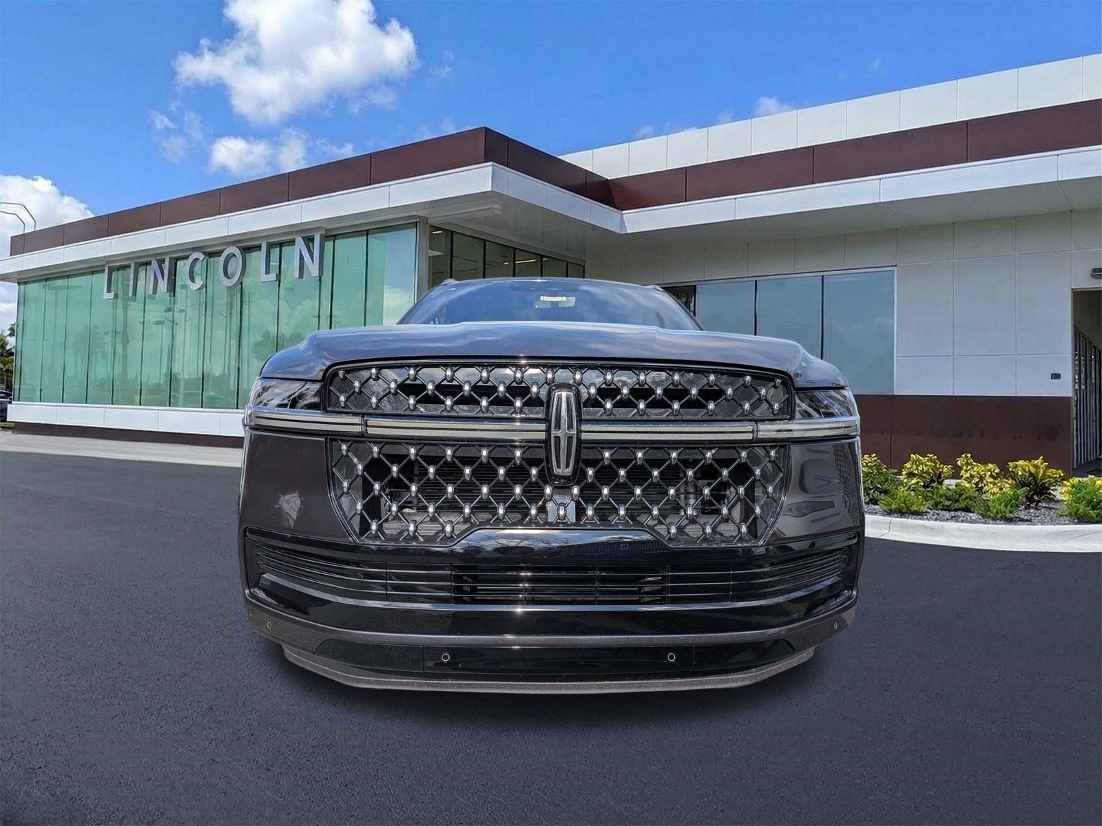 Certified 2025 Lincoln Navigator L Black Label image 10