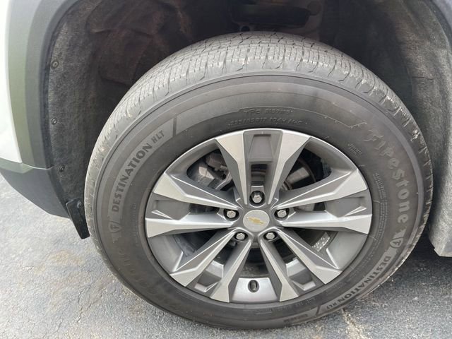 Used 2025 Chevrolet Equinox LT w/ Convenience Package II FWD image 2