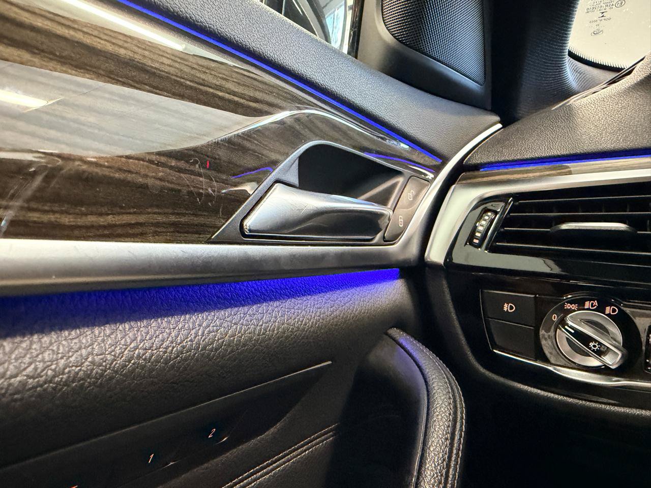 Used 2018 BMW 530i RWD image 44