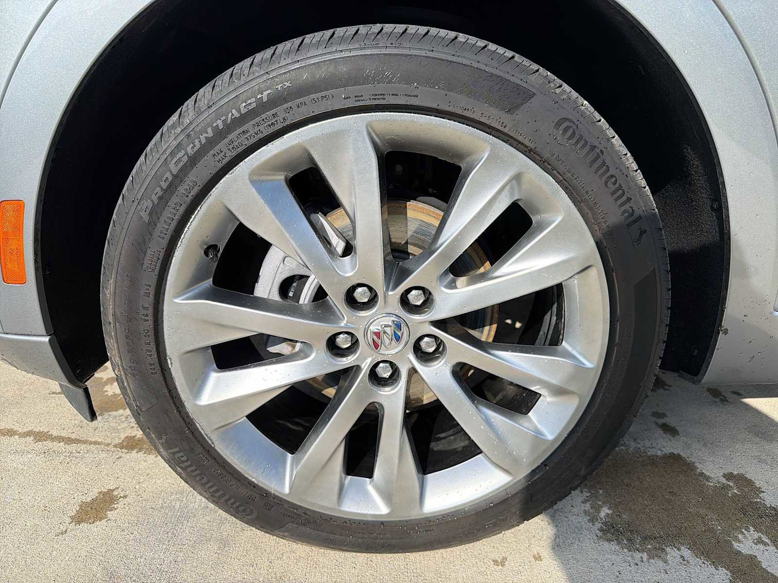 Used 2023 Buick Envision Avenir AWD/4WD image 10