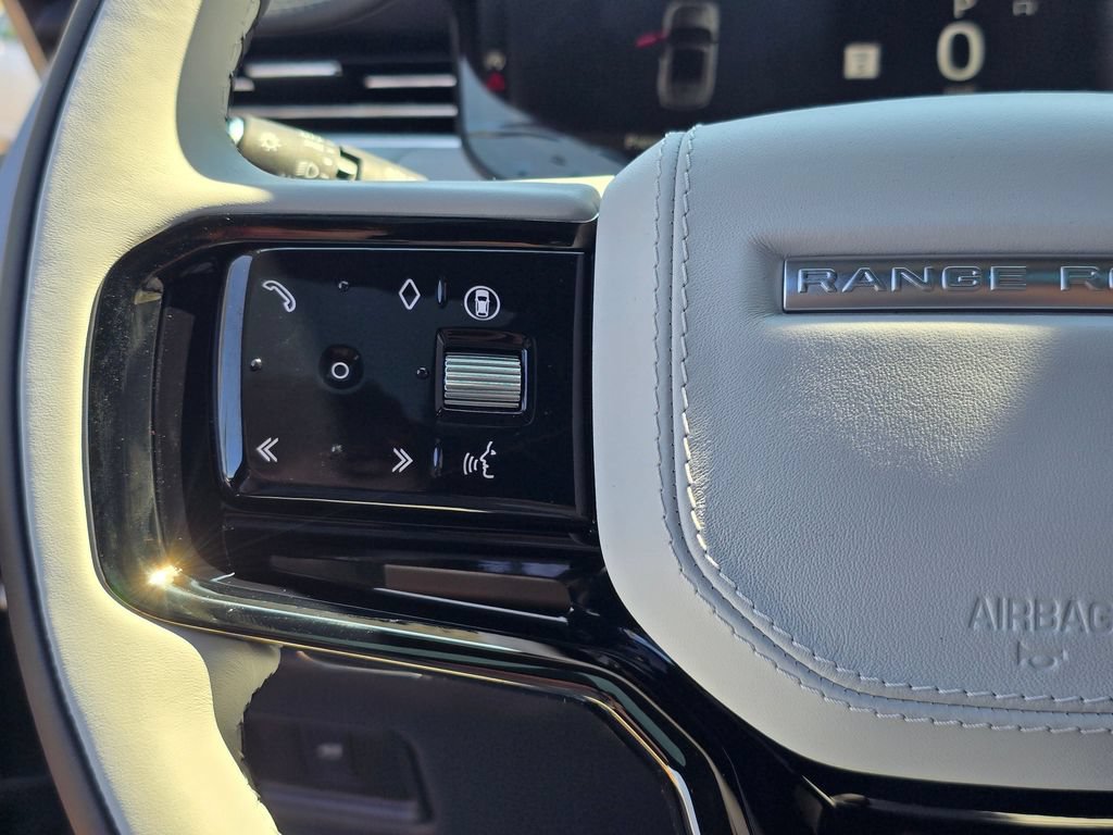 New 2026 Land Rover Range Rover Sport Dynamic SE AWD/4WD image 17