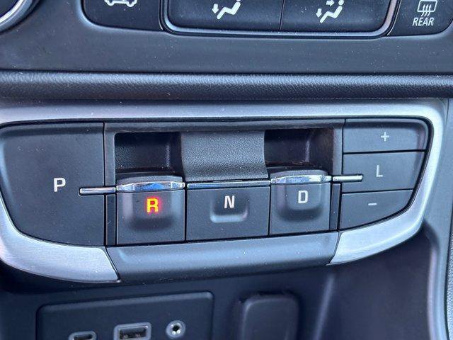 Used 2024 GMC Terrain SLE FWD image 29