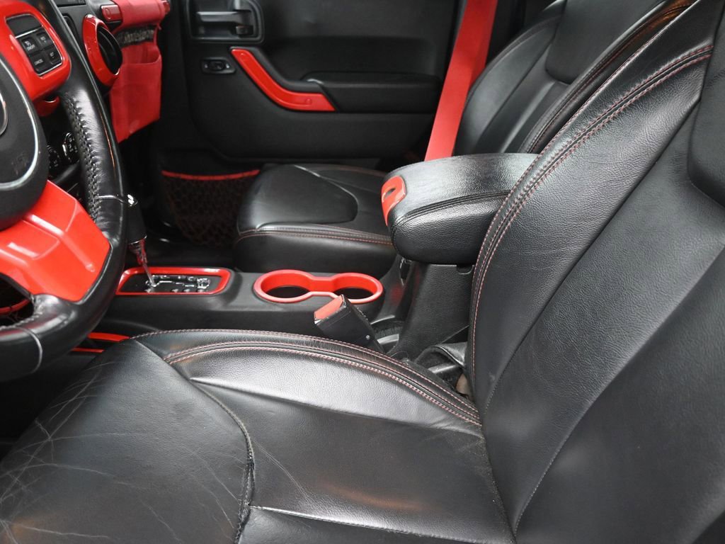 Used 2018 Jeep Wrangler Unlimited Rubicon AWD/4WD image 18