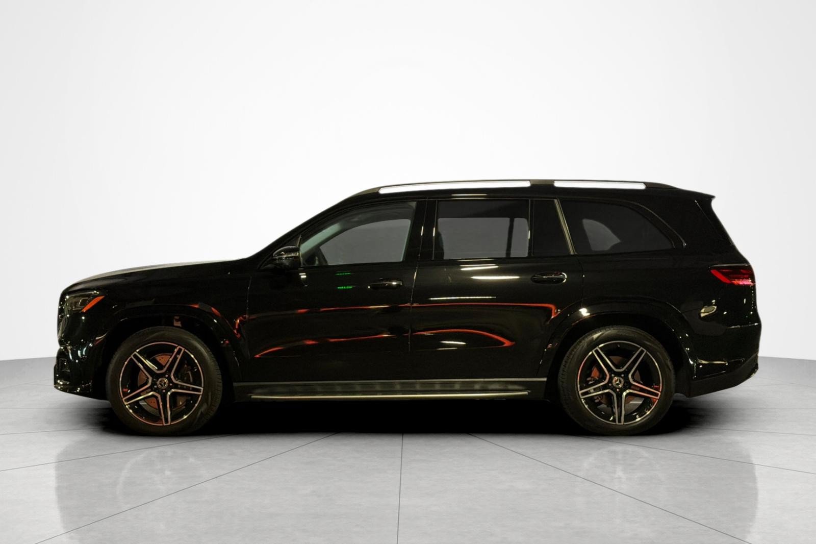 New 2026 Mercedes-Benz GLS 450 4MATIC image 2