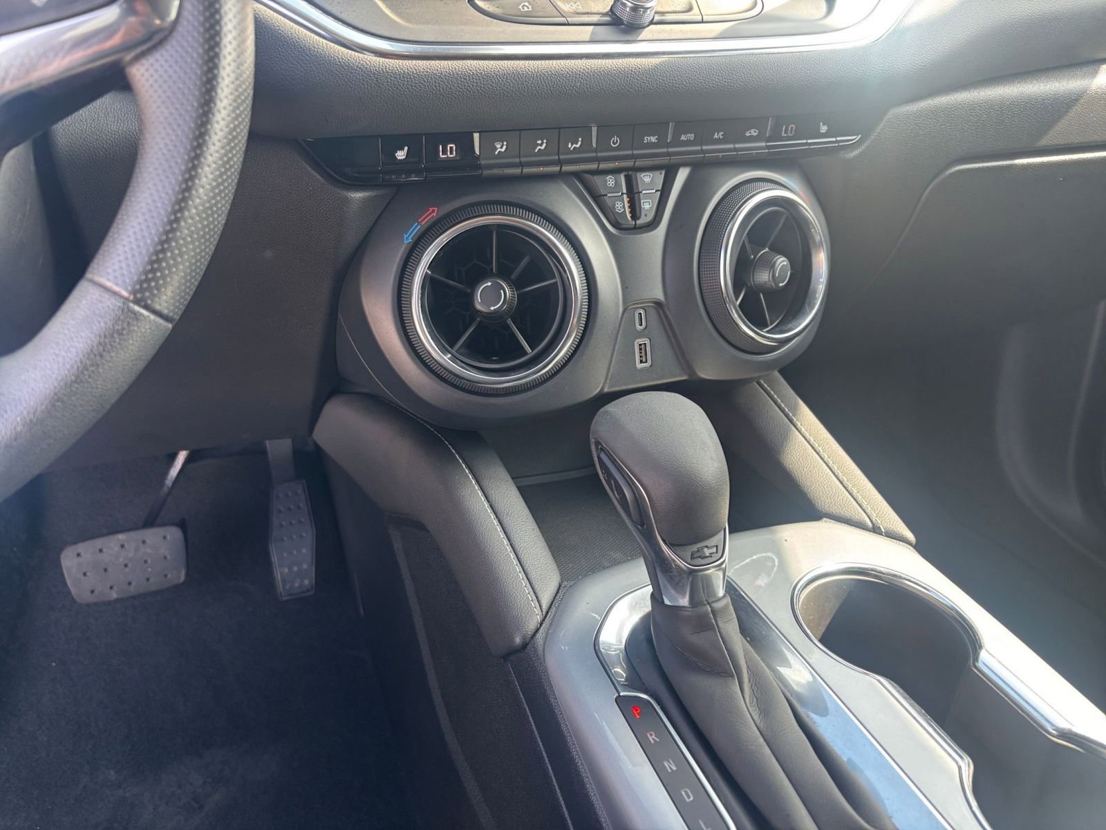 Used 2025 Chevrolet Blazer LT image 40