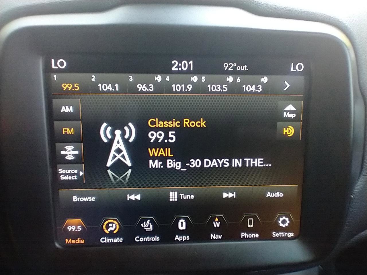 Used 2022 Jeep Renegade Latitude w/ Convenience Group image 38