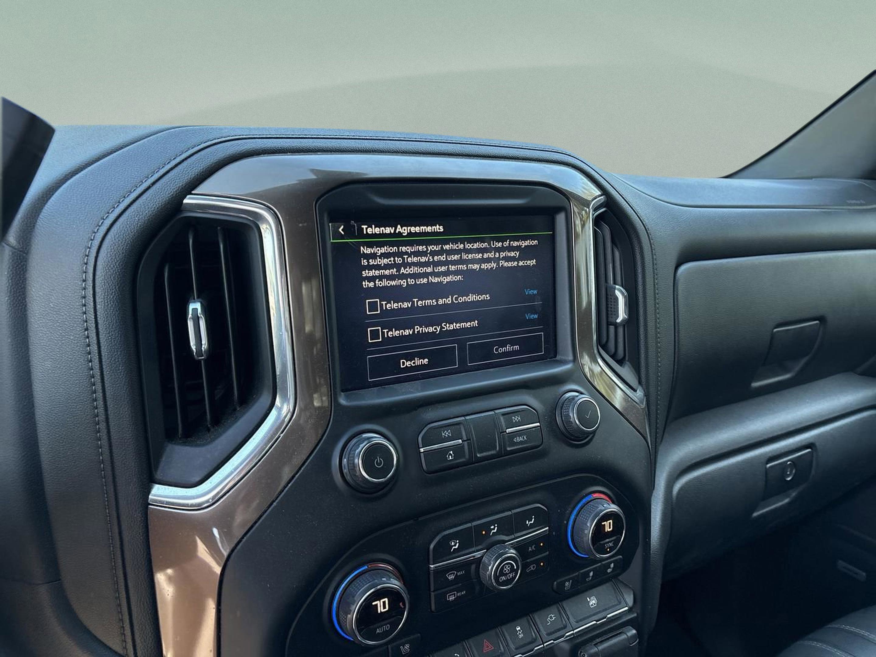 Used 2020 Chevrolet Silverado 1500 High Country w/ Technology Package image 24