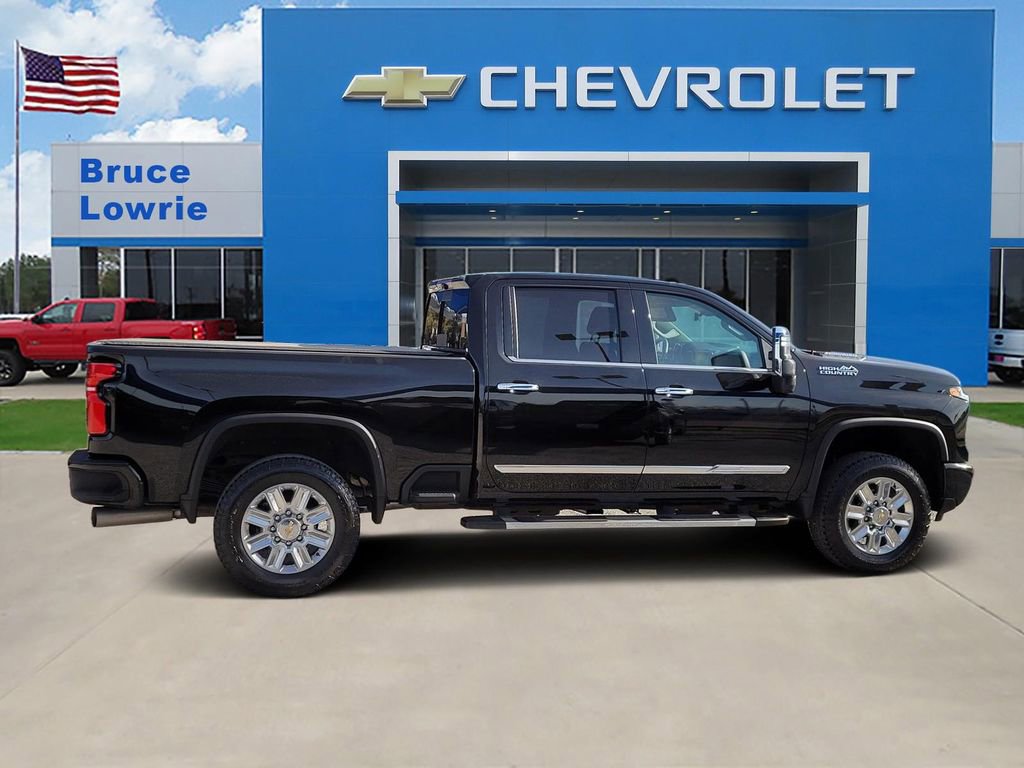 Used 2025 Chevrolet Silverado 2500 High Country w/ High Country Premium Package AWD/4WD image 6