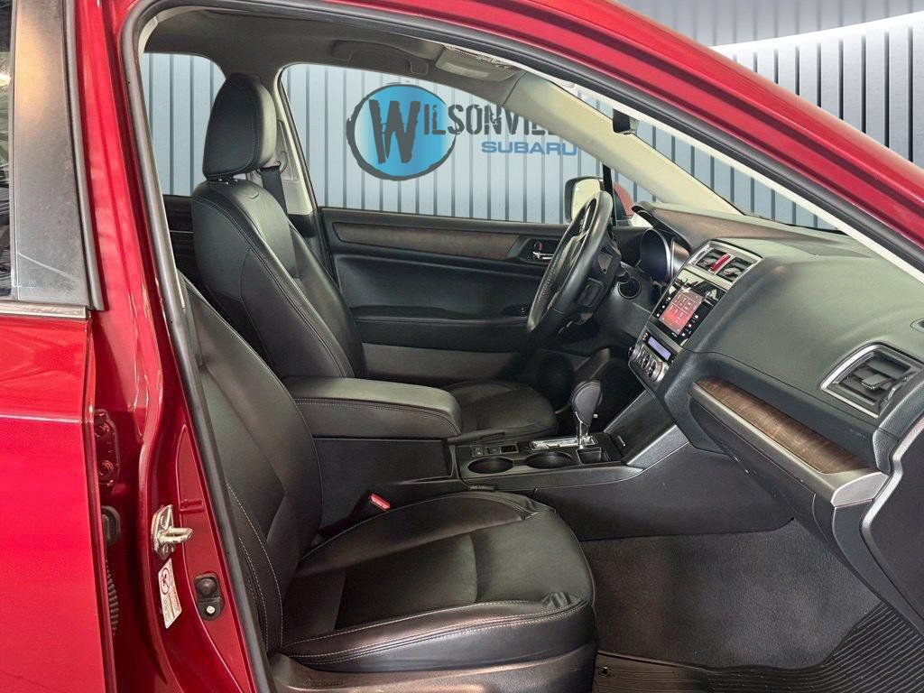 Used 2017 Subaru Outback 3.6R Limited AWD/4WD image 6