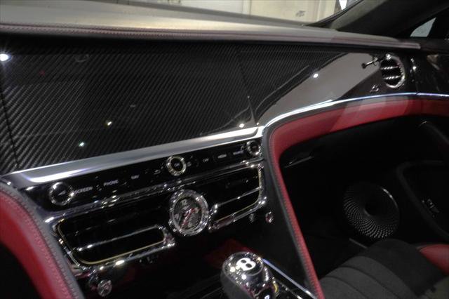 Used 2023 Bentley Flying Spur V8 image 20