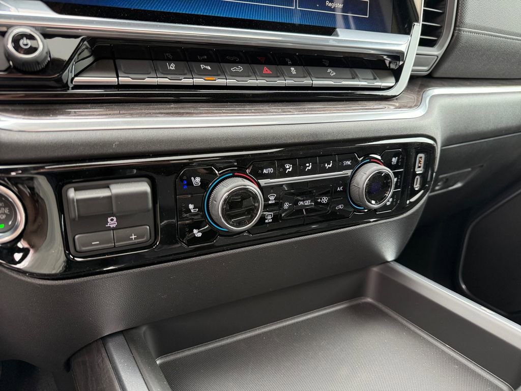 New 2026 Chevrolet Silverado 2500 LTZ w/ LTZ Premium Package AWD/4WD image 19
