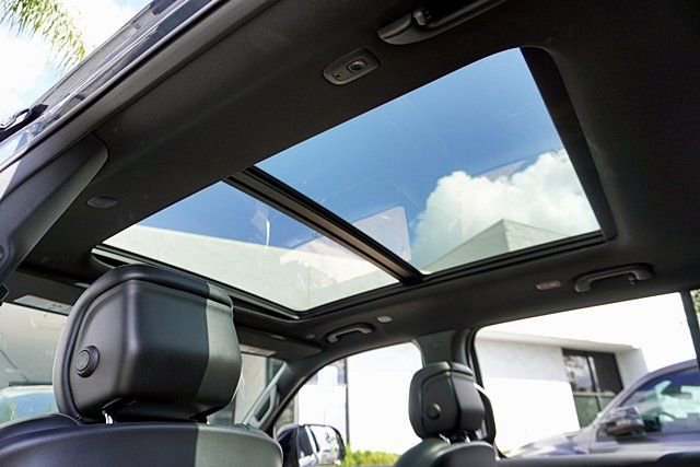 Used 2023 Jeep Wagoneer Series II w/ Premium Group I image 17