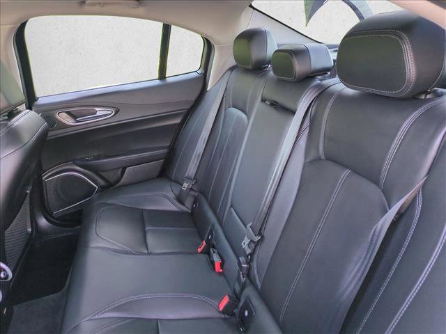 Used 2021 Alfa Romeo Giulia Ti w/ Nero Edizione image 20