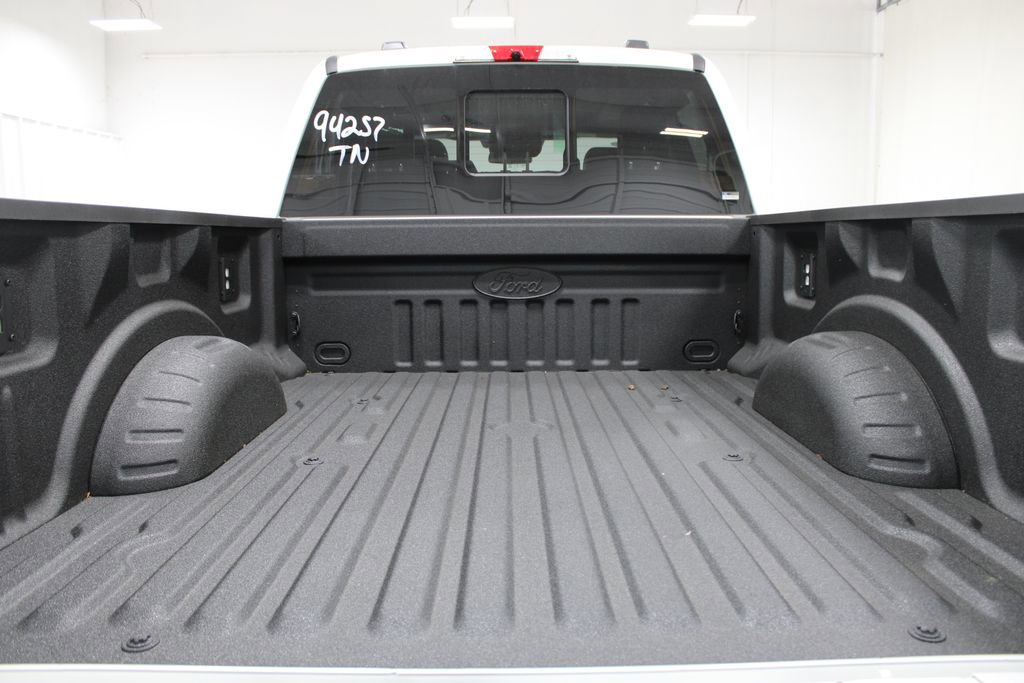 New 2025 Ford F350 Lariat w/ Lariat Ultimate Package image 17