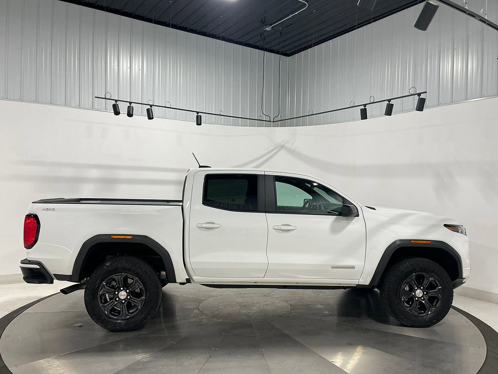 Used 2024 GMC Canyon Elevation w/ Convenience Package AWD/4WD image 10