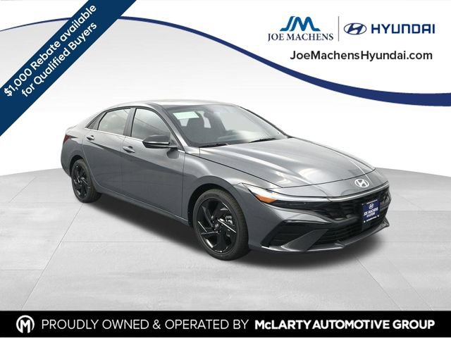 New 2026 Hyundai Elantra SEL Sport Premium FWD image 2