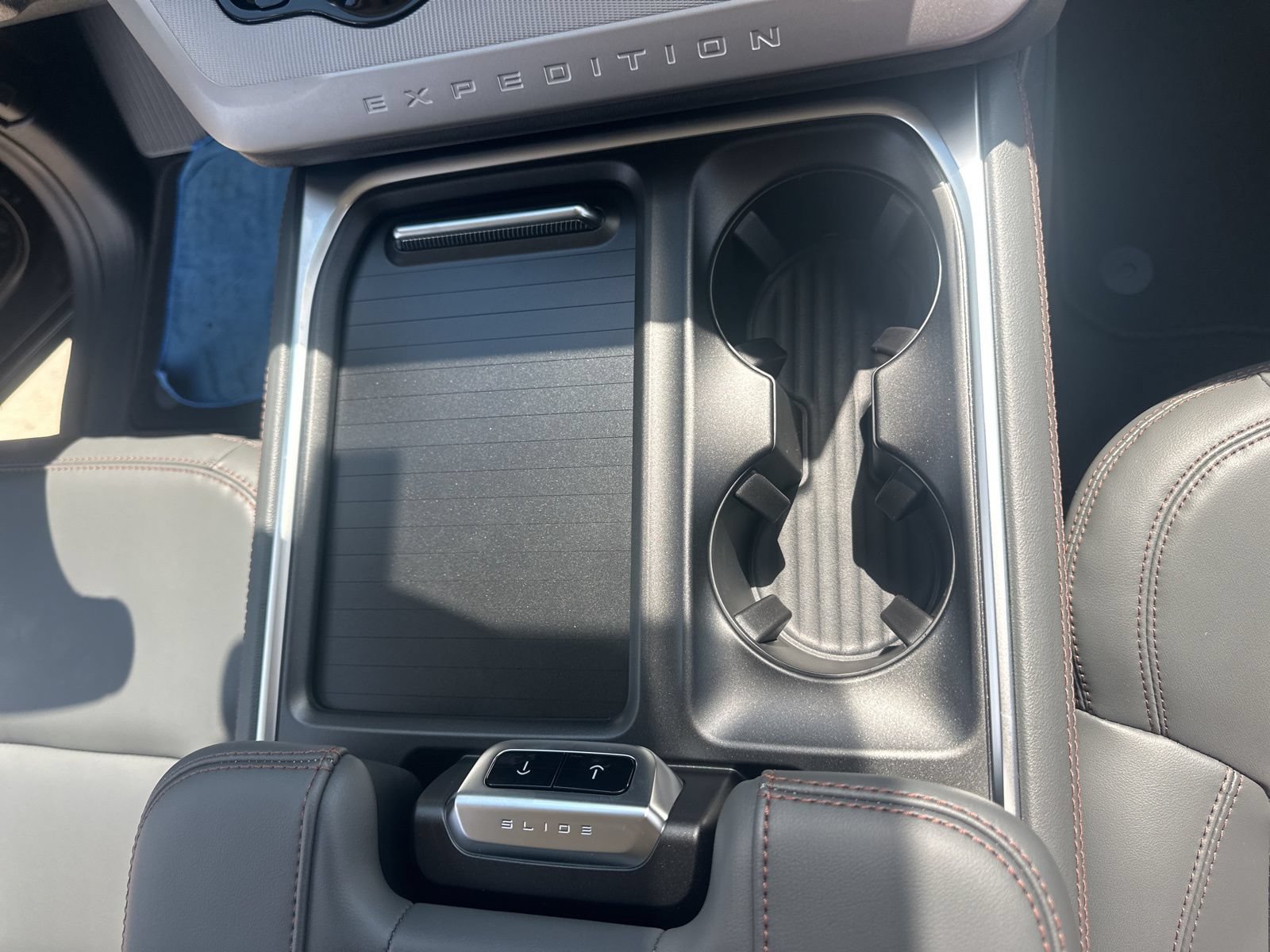 New 2025 Ford Expedition Max Active RWD image 23