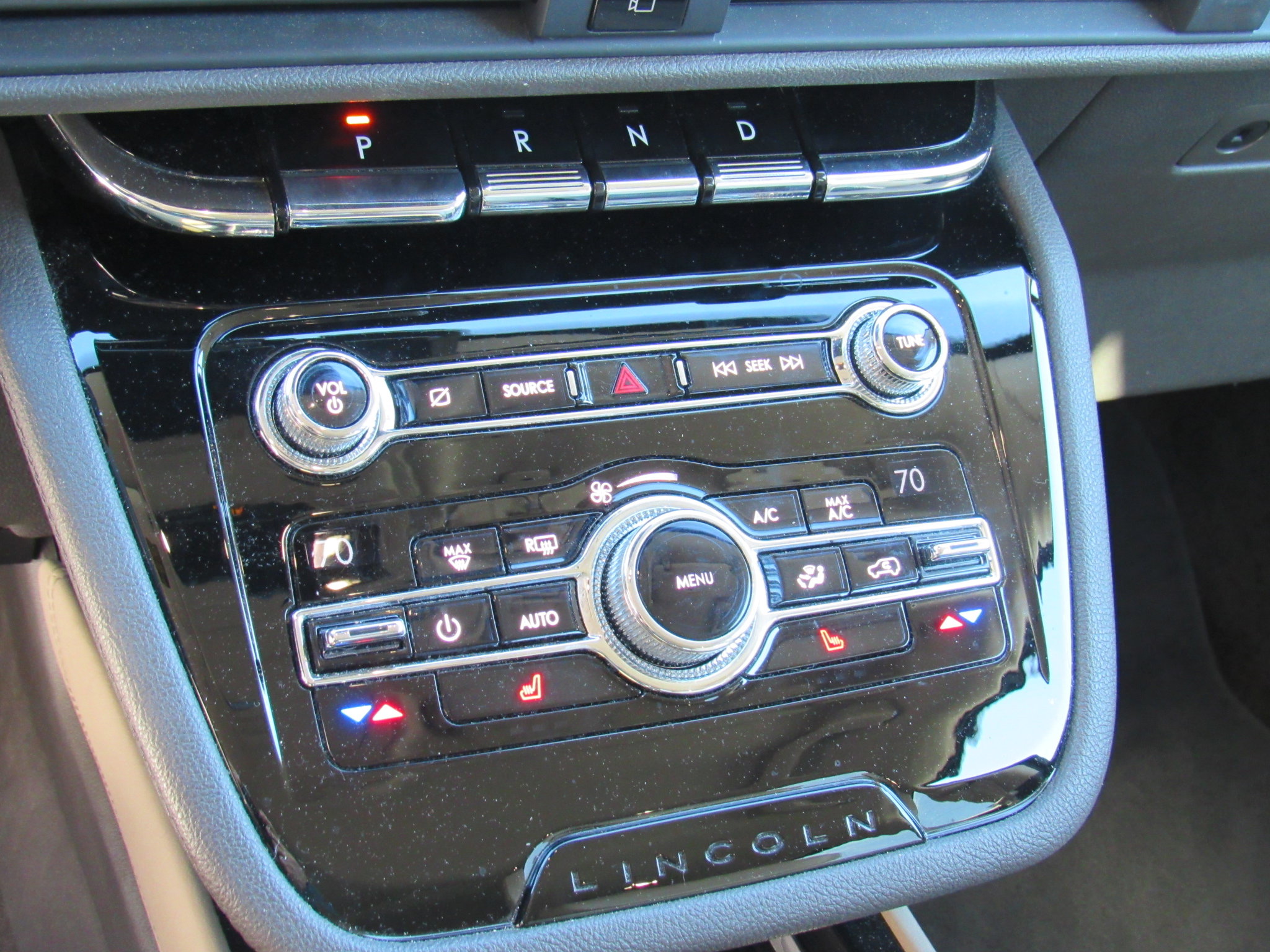 Certified 2020 Lincoln Corsair FWD w/ Equipment Group 101A image 17