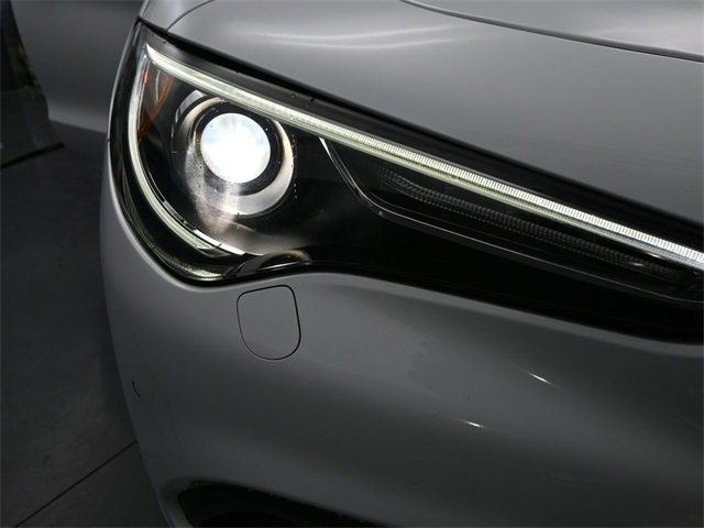 Used 2022 Alfa Romeo Stelvio Veloce image 35