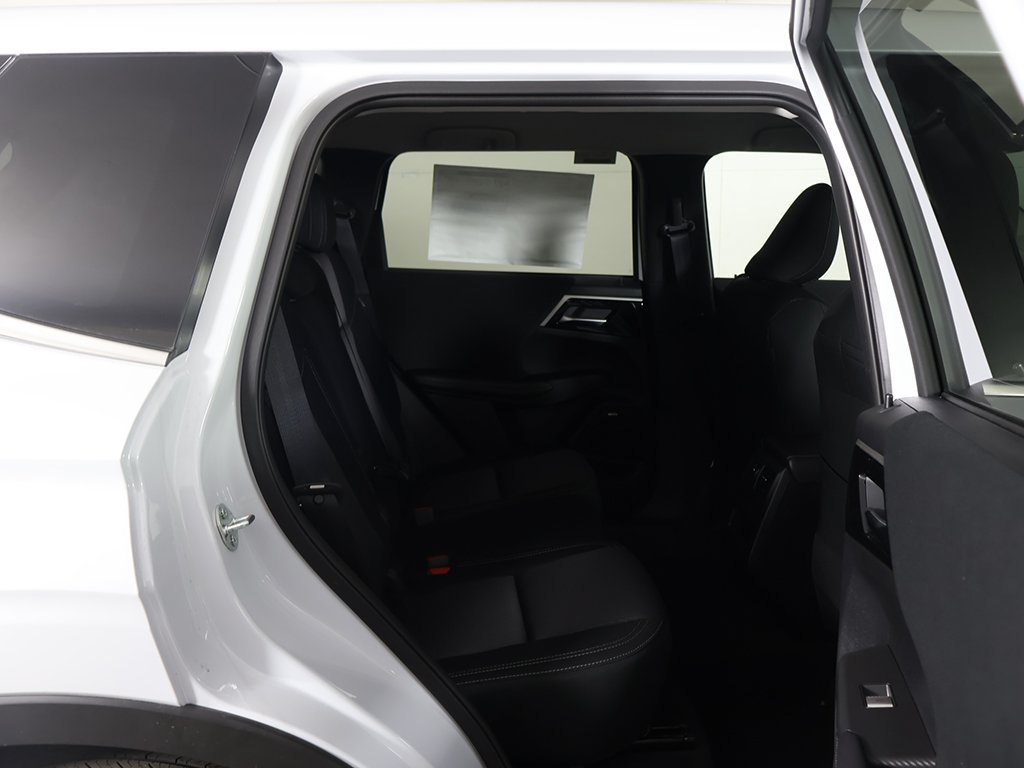 New 2026 Mitsubishi Outlander ES AWD/4WD image 32