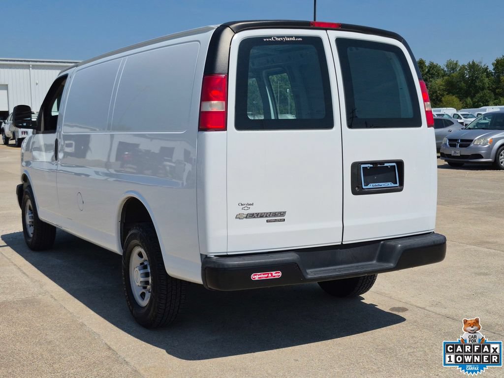 Used 2015 Chevrolet Express 2500 RWD image 5