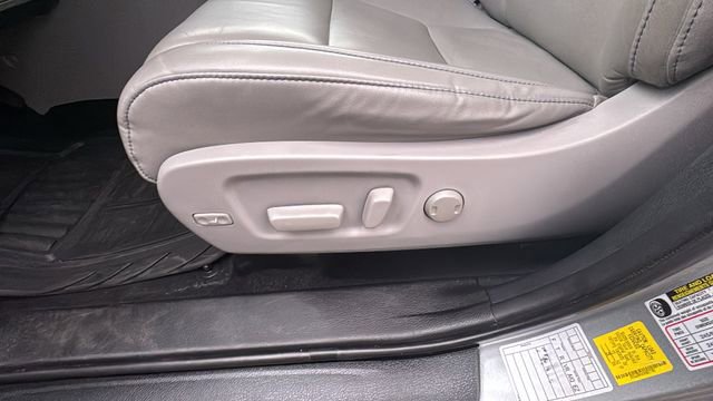 Used 2019 Toyota Highlander XLE w/ Protection Package #3 image 28