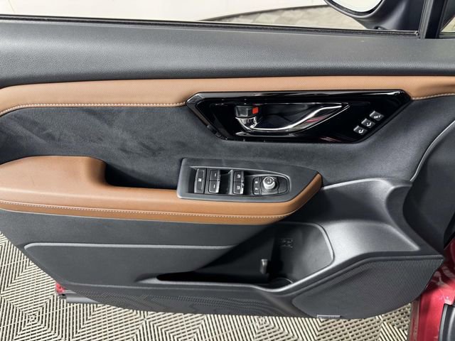 Certified 2025 Subaru Forester Touring AWD/4WD image 17