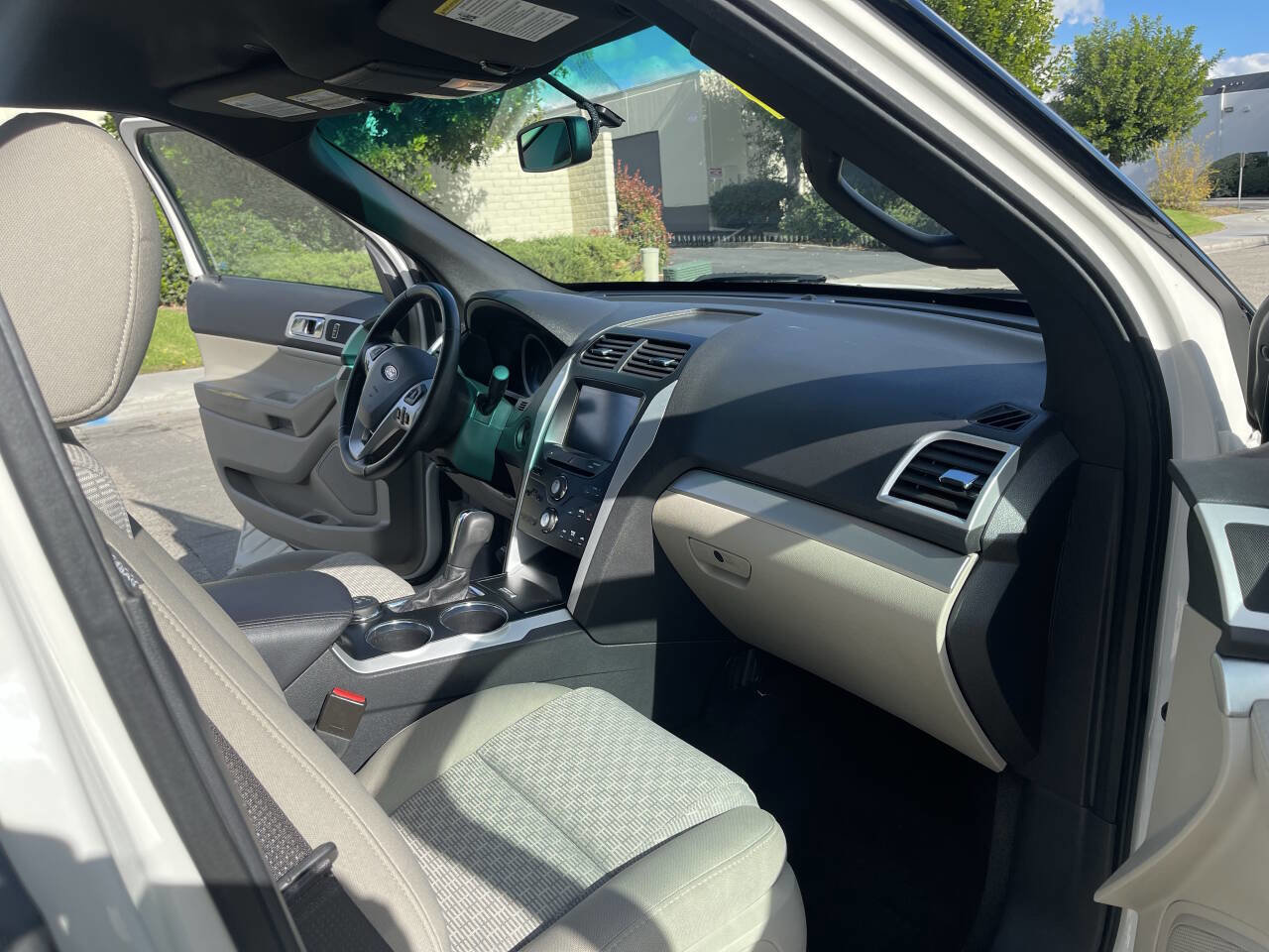 Used 2012 Ford Explorer XLT image 19