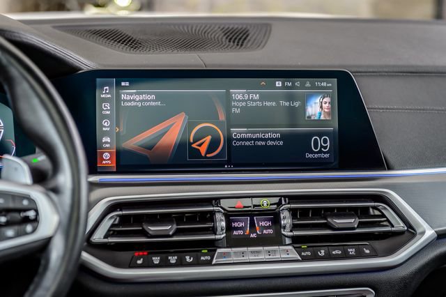 Used 2022 BMW X6 xDrive40i w/ M Sport Package AWD/4WD image 26