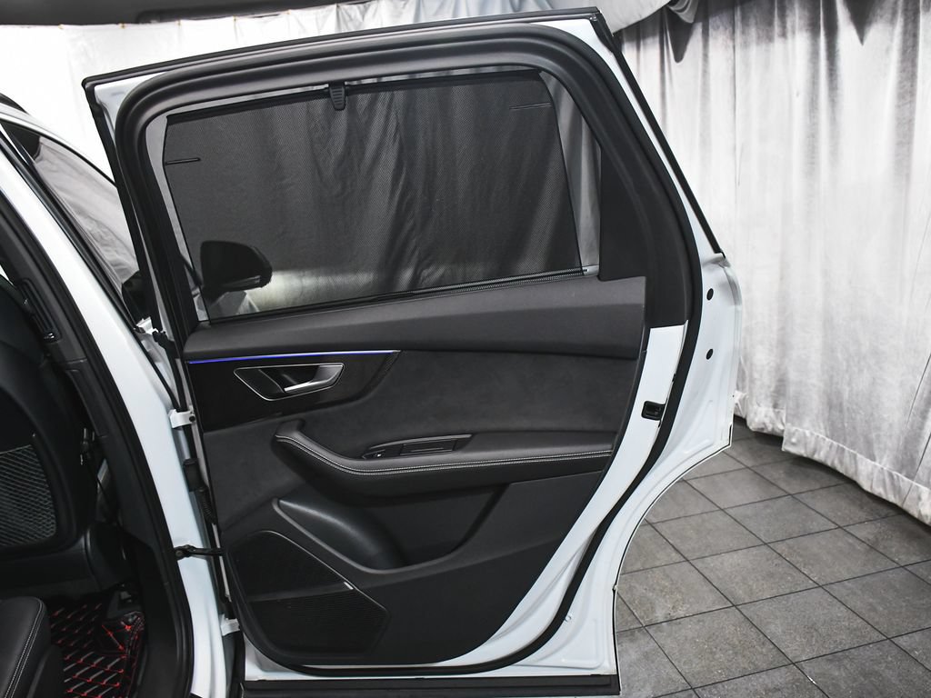 Used 2024 Audi SQ7 Prestige w/ Prestige Package AWD/4WD image 14