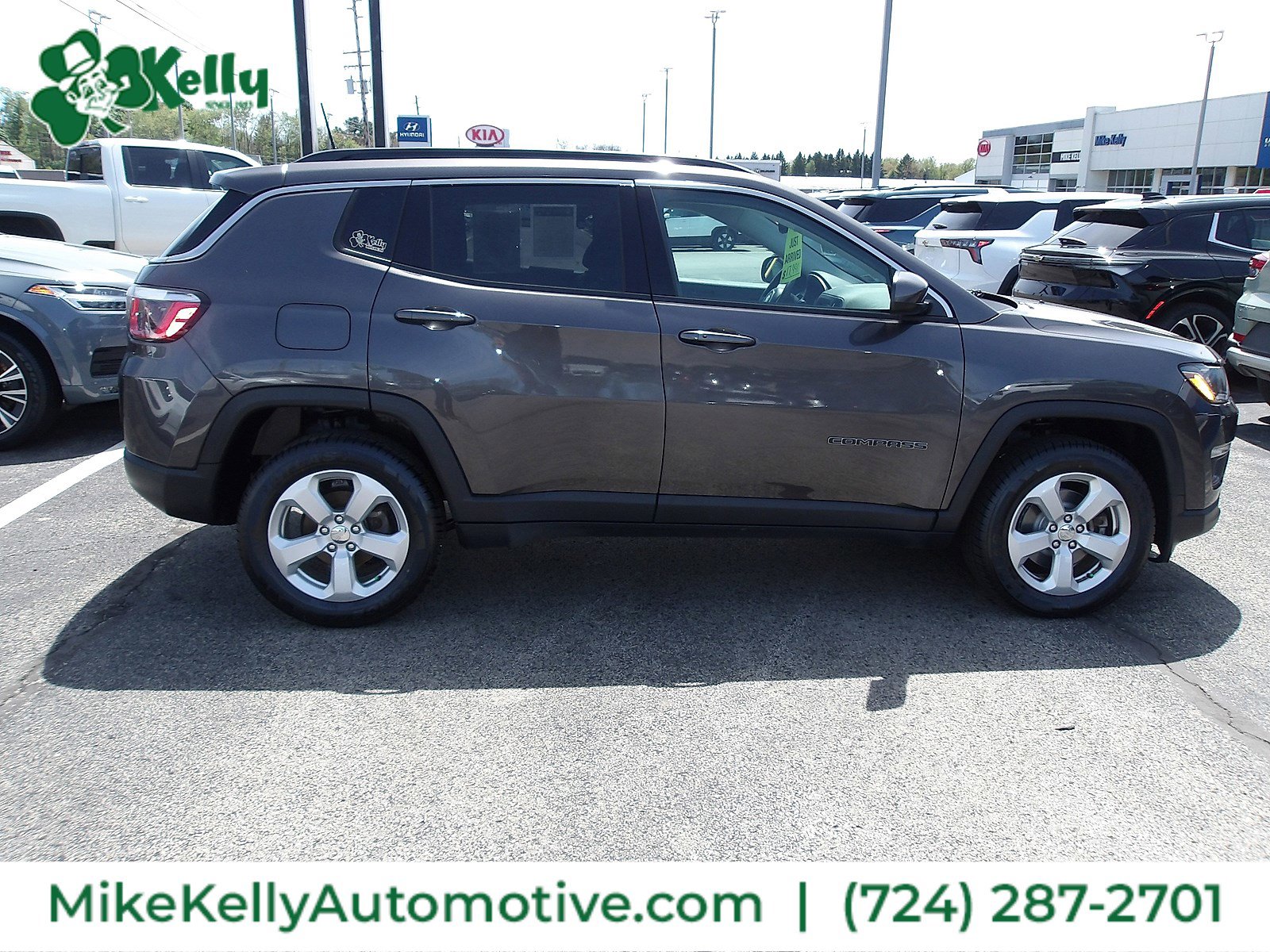 Used 2020 Jeep Compass Latitude w/ Cold Weather Group AWD/4WD image 8