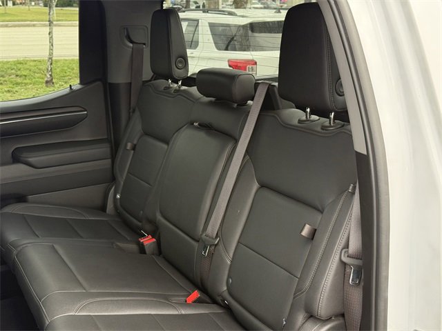 Used 2024 GMC Sierra 1500 SLT image 30