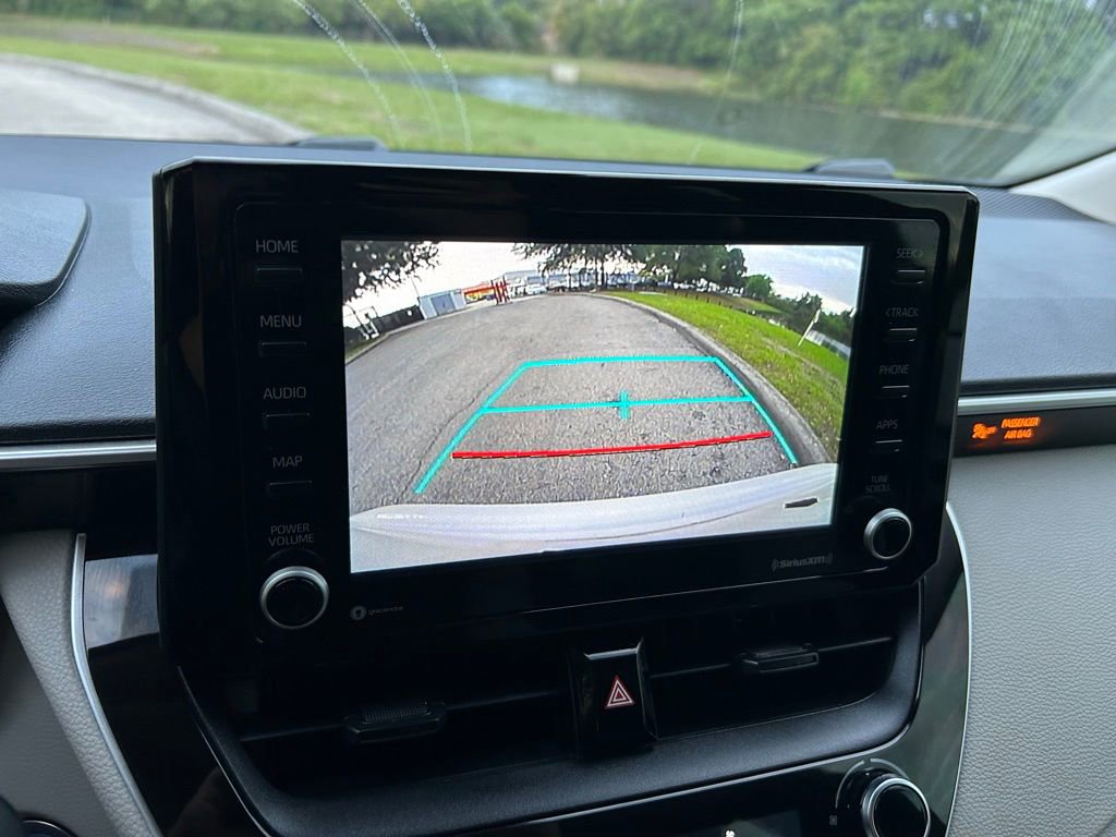 Used 2022 Toyota Corolla LE FWD image 23