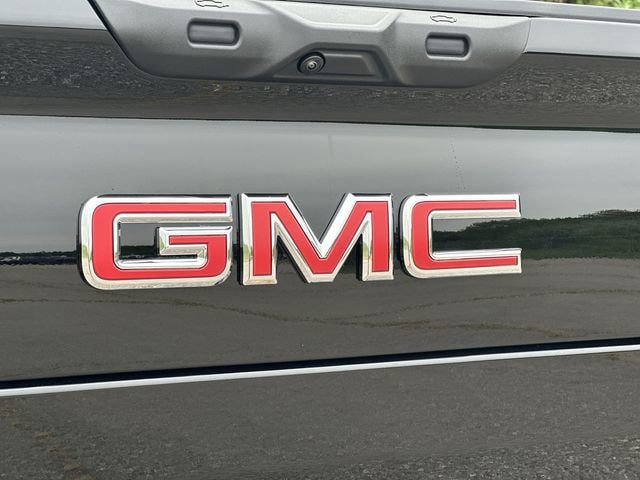 New 2026 GMC Sierra EV Elevation w/ LPO, Elevation Dark Package AWD/4WD image 31