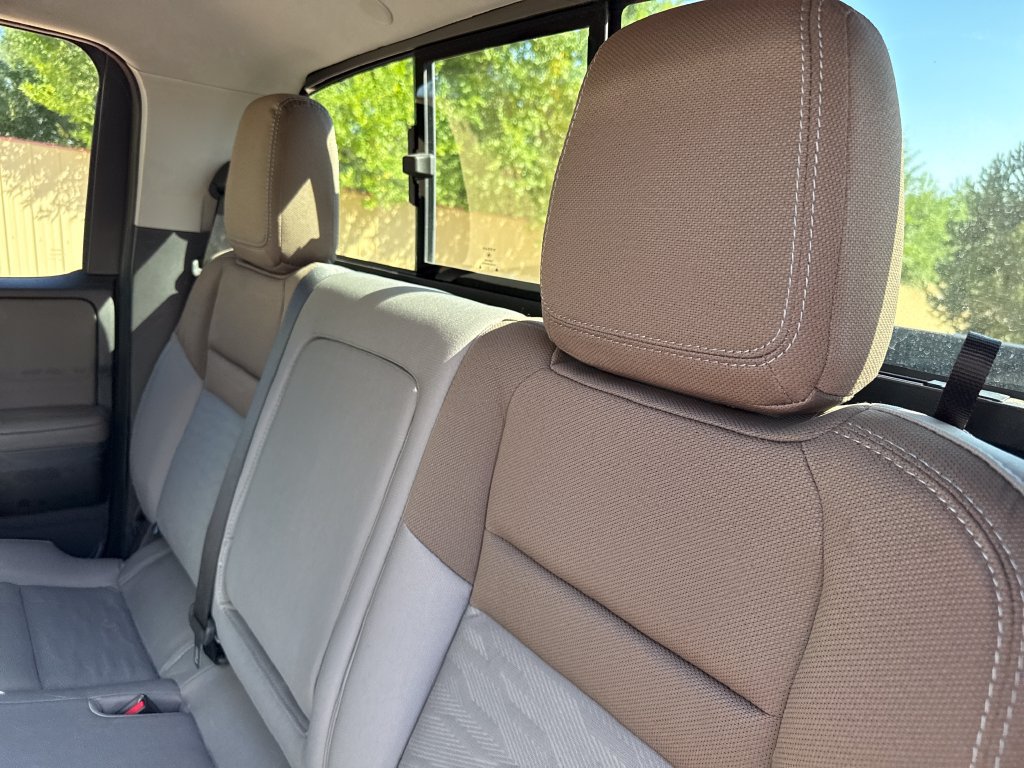 Used 2024 Nissan Frontier SV w/ Technology Package AWD/4WD image 19