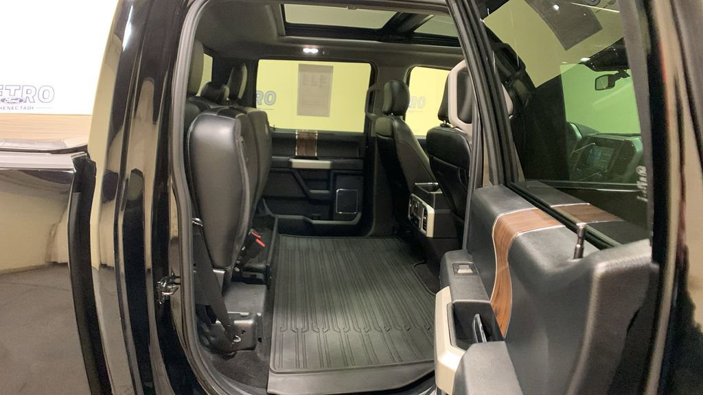 Used 2018 Ford F150 Lariat w/ Equipment Group 502A Luxury AWD/4WD image 15