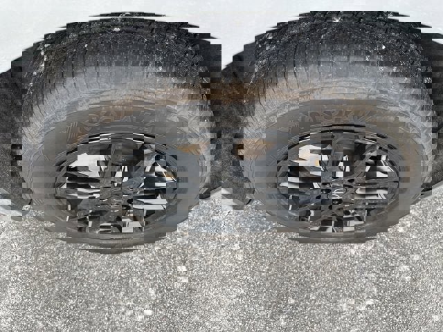 Used 2024 Chrysler Pacifica Touring-L image 8