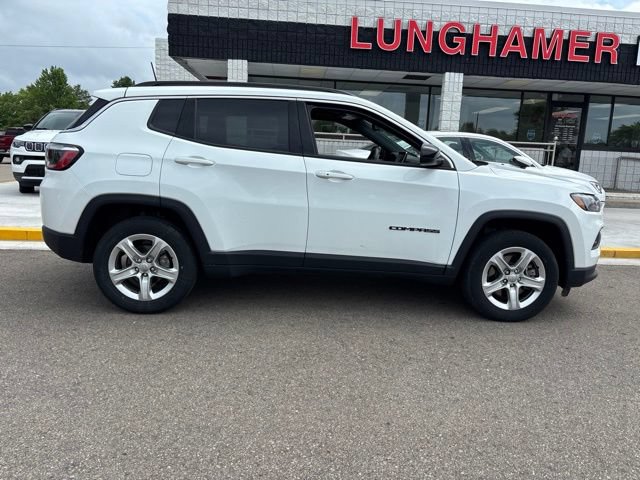 Used 2023 Jeep Compass Latitude w/ Convenience Group AWD/4WD image 5