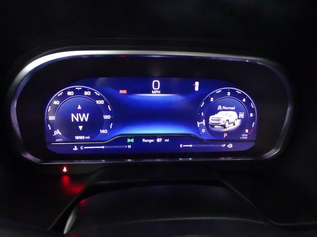 Certified 2024 Chevrolet Suburban High Country AWD/4WD image 17