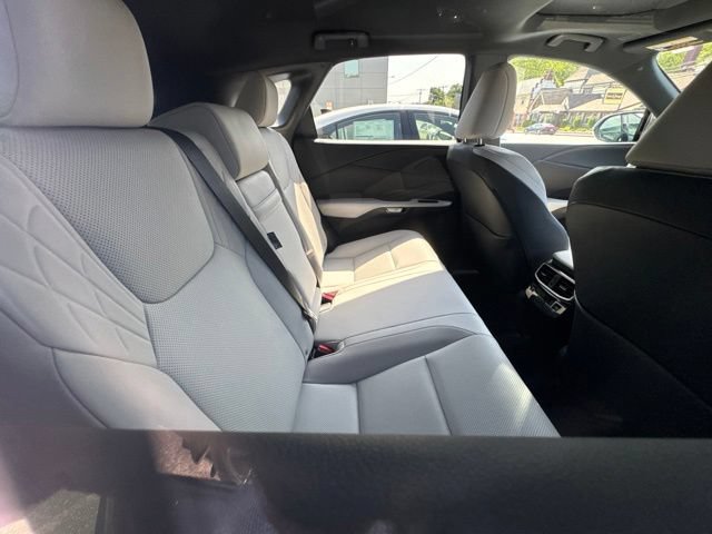 New 2026 Lexus RX 350h w/ Accessory Package (Z1) AWD/4WD image 9