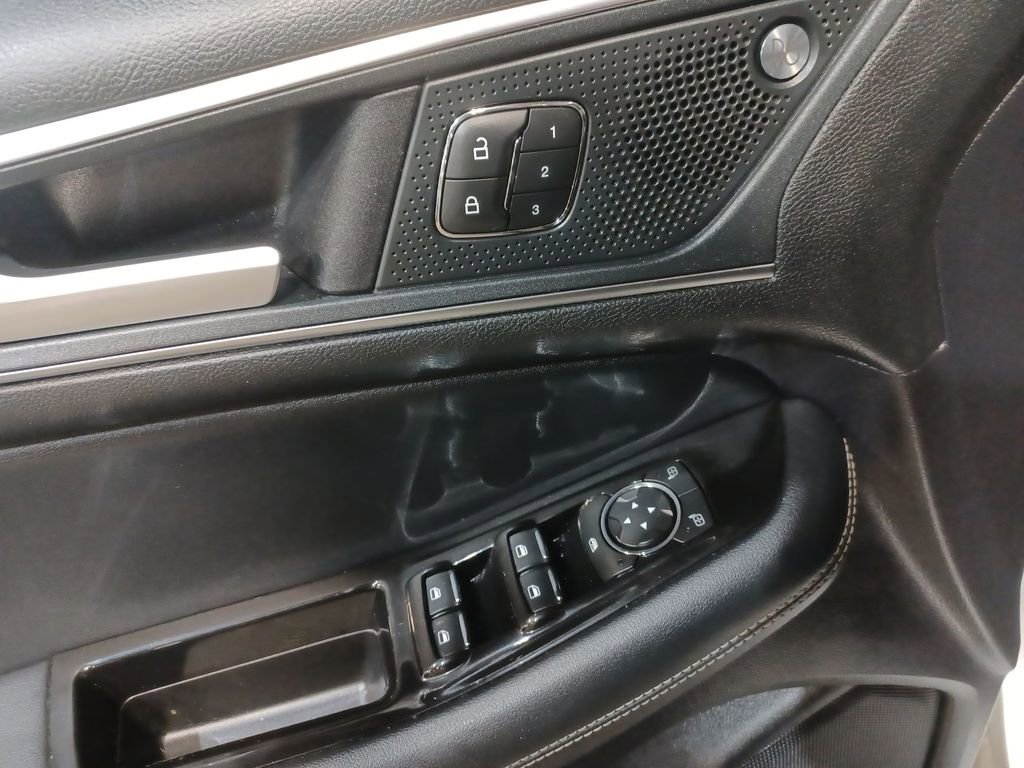 Used 2019 Ford Edge ST w/ Equipment Group 401A image 15