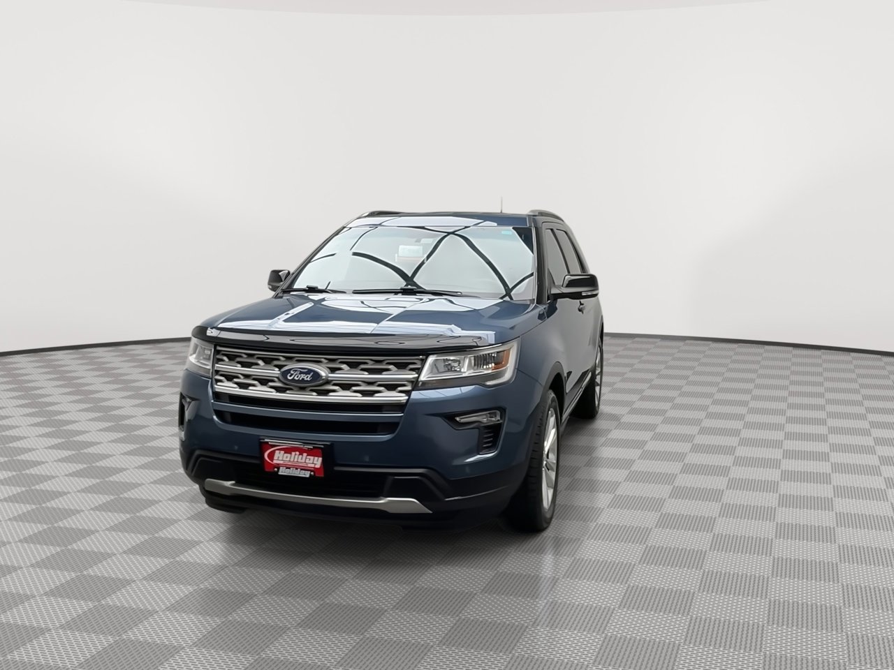 Used 2018 Ford Explorer XLT w/ Equipment Group 202A AWD/4WD image 35