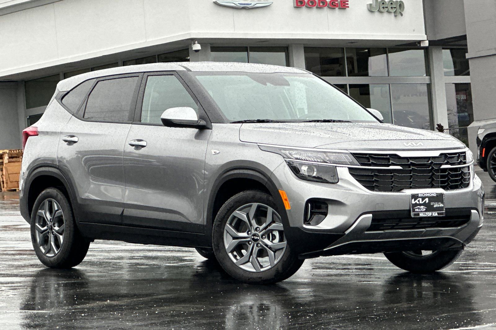 New 2026 Kia Seltos LX FWD image 2