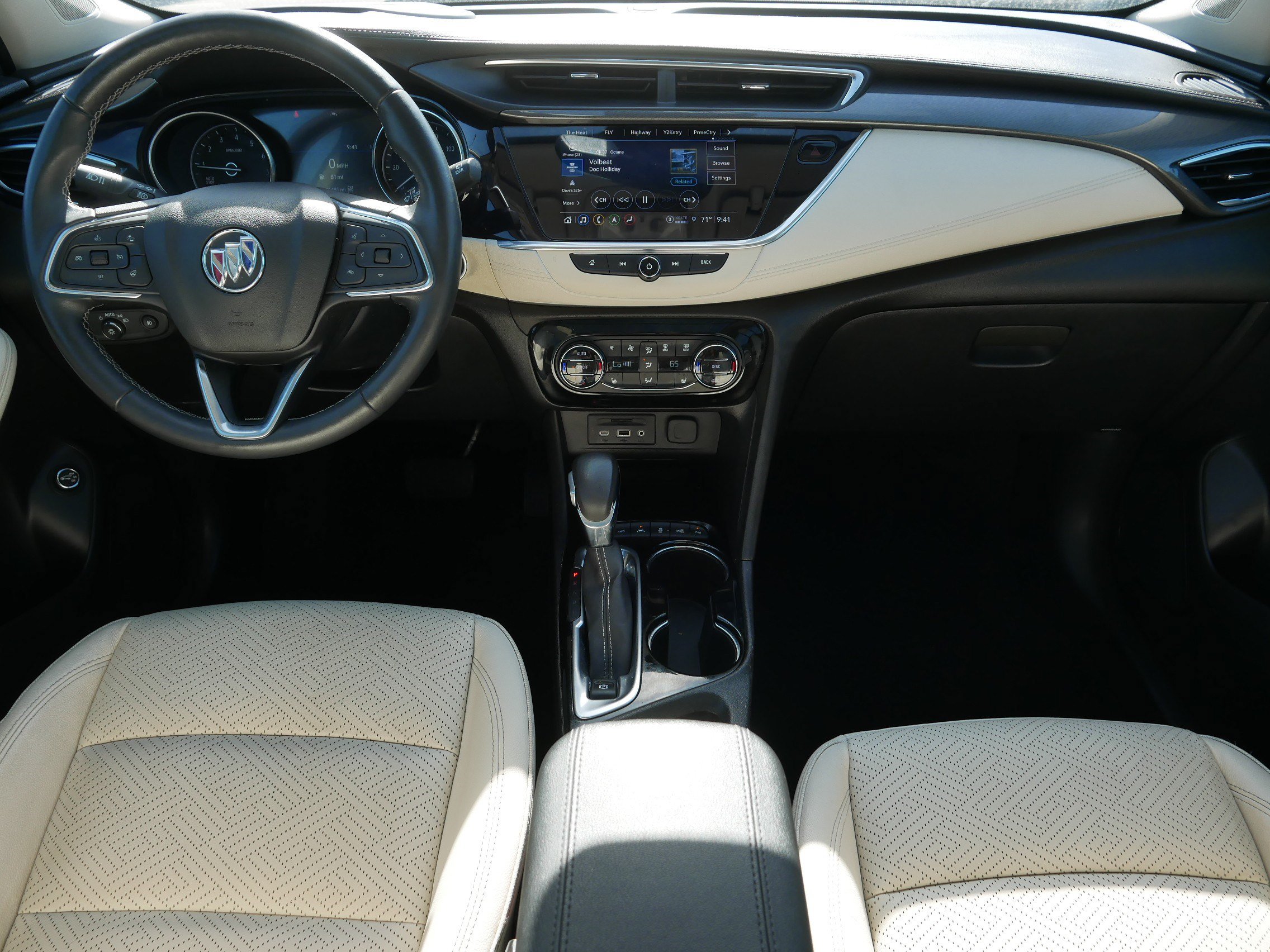 Used 2021 Buick Encore GX Essence w/ Advanced Technology Package AWD/4WD image 10