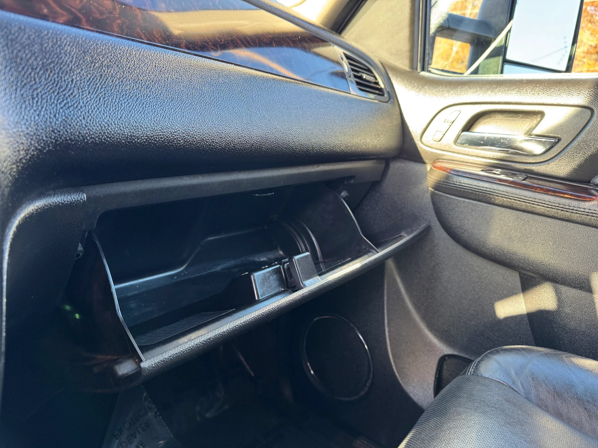 Used 2011 GMC Sierra 3500 Denali AWD/4WD image 22
