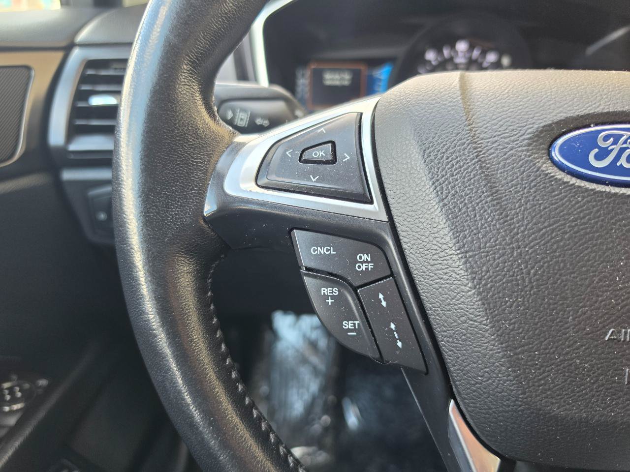 Used 2019 Ford Fusion Energi Titanium FWD image 20