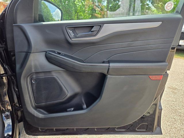 Used 2025 Ford Escape Active image 27