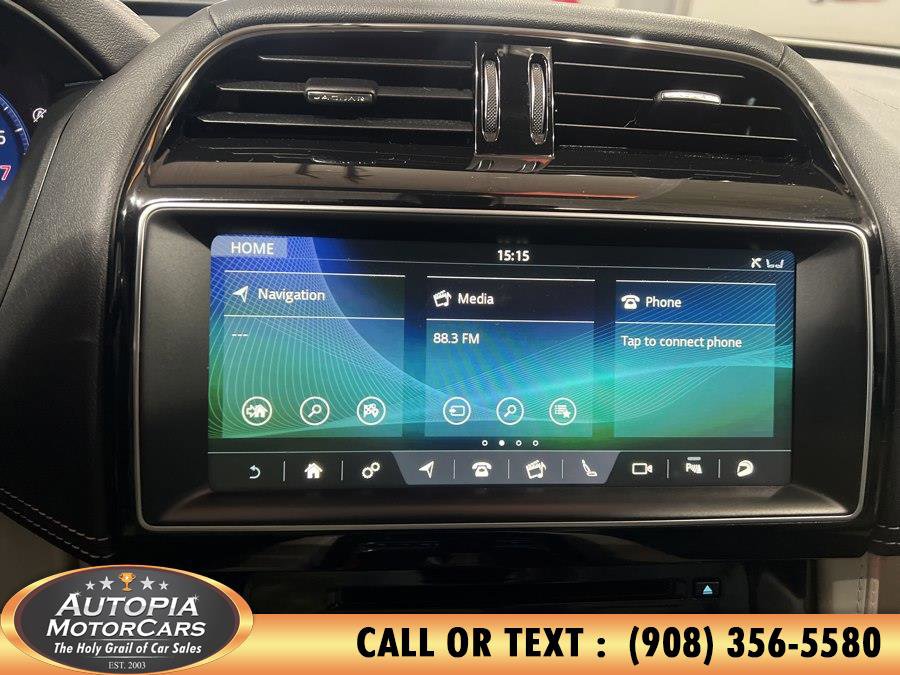 Used 2020 Jaguar F-PACE SVR image 39