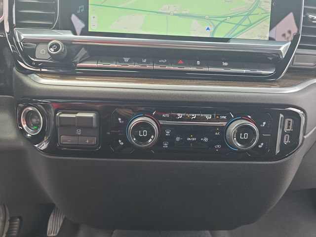 Used 2025 Chevrolet Silverado 2500 LT w/ Convenience Package AWD/4WD image 25